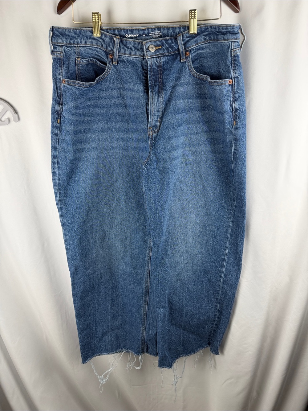 Old Navy Blue Extra High-Rise Sky-Hi Wide Leg Jeans
